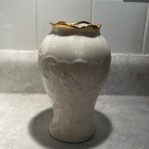 Donegal vase from Ireland